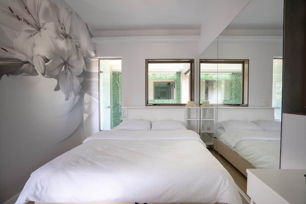 Photo of Bedroom in Varkiza