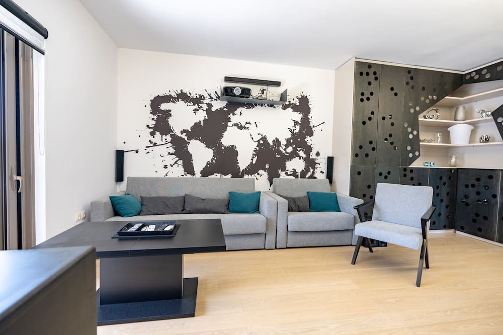 Photo of Livingroom in Varkiza