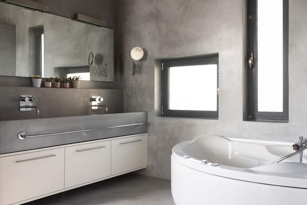 Photo of Bathroom in Palaia Fokaia
