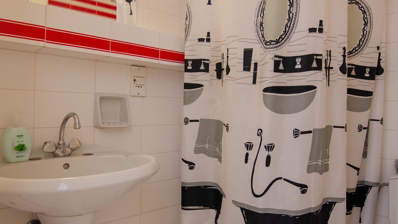 Photo of Bathroom in Ios Town