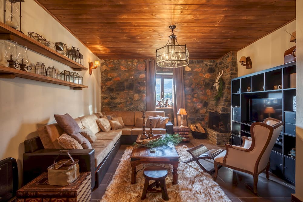 Photo of Livingroom in Aghios Athanasios