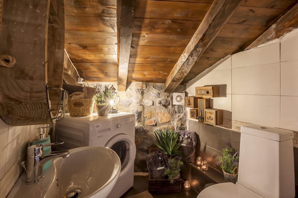 Photo of Bathroom in Aghios Athanasios