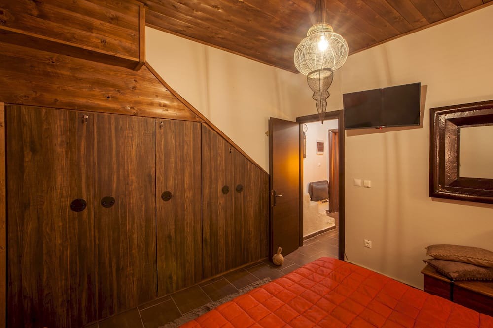 Photo of Bedroom in Aghios Athanasios