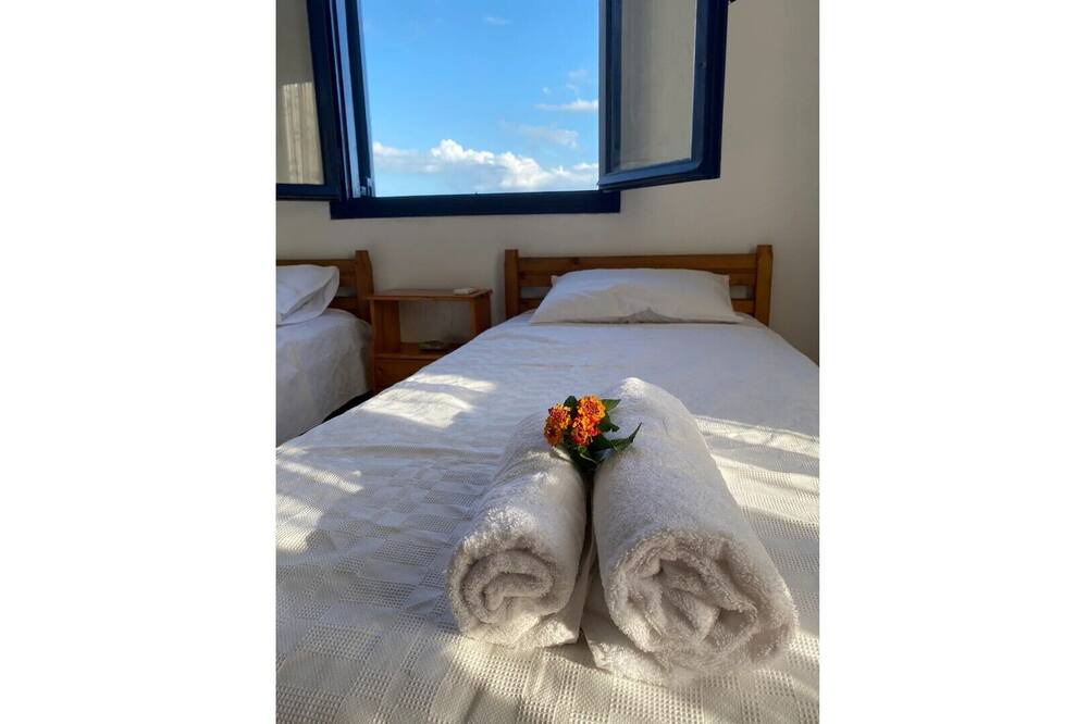 Photo of Bedroom in Kaloi Limenes