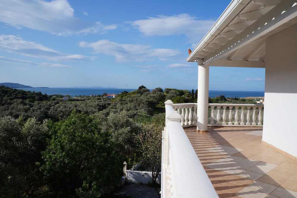 Photo of Patio Balcony in Samos