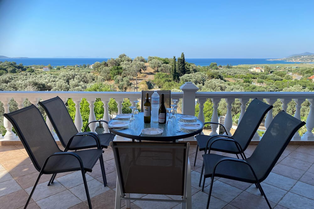 Photo of Patio Balcony in Samos