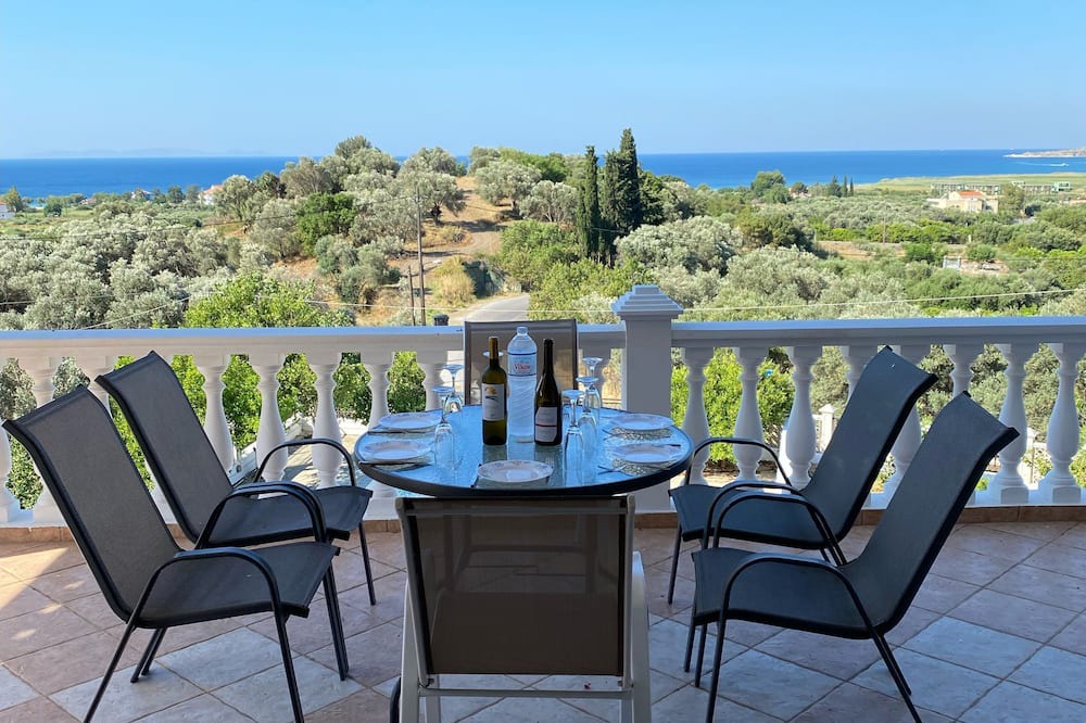 Photo of Patio Balcony in Samos