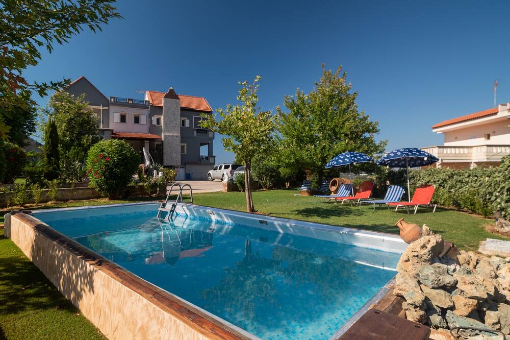 Photo of Outdoor in Vatolakkos