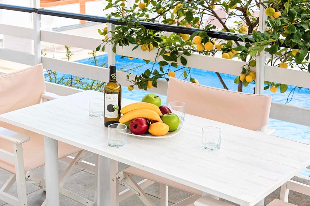 Photo of Patio Balcony in Paralia Kourna