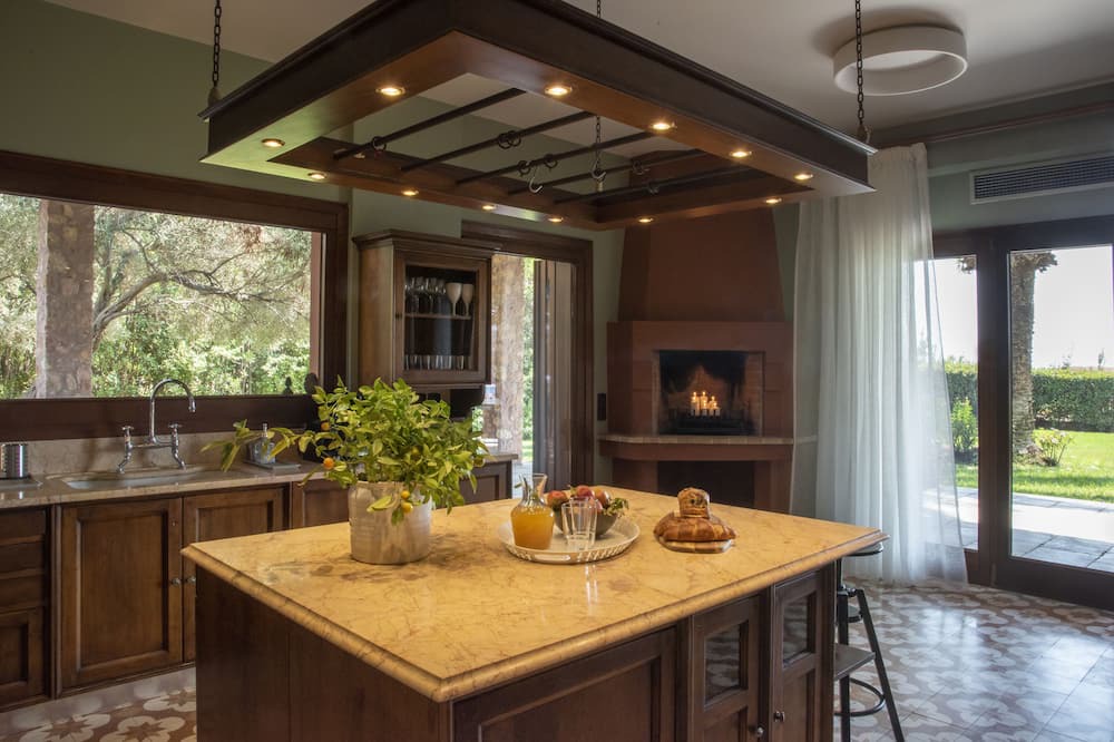 Photo of Kitchen in Varkiza