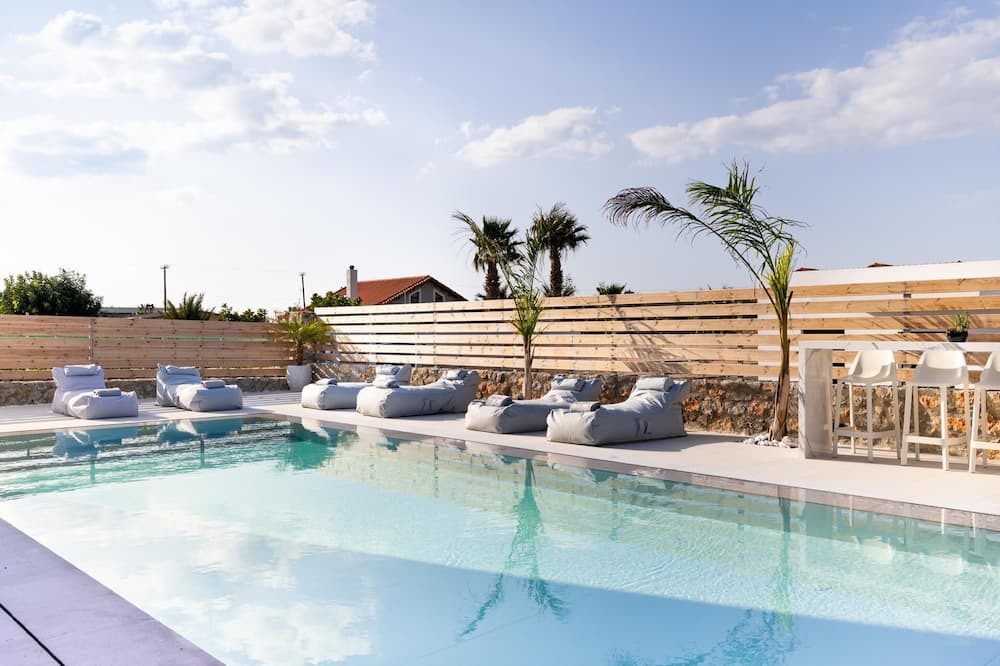 Photo of Outdoor in Aposelemis