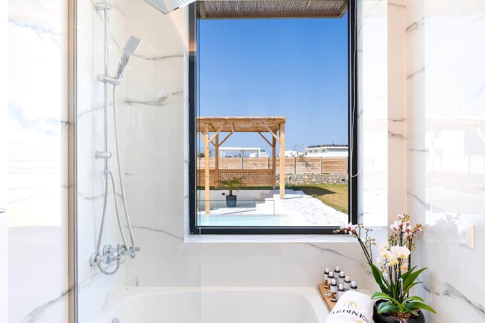 Photo of Bathroom in Aposelemis