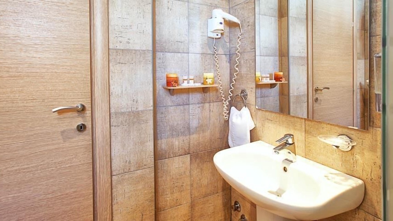 Photo of Bathroom in Kastoria