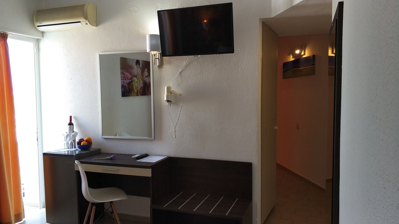 Photo of Outdoor in Adelianos Kampos