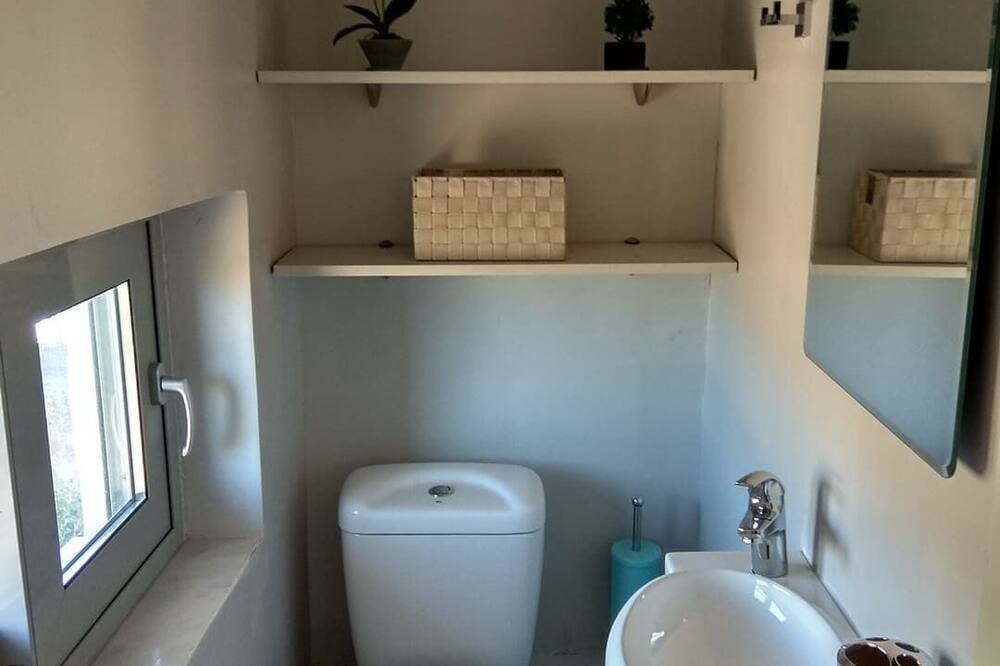 Photo of Bathroom in Mochos