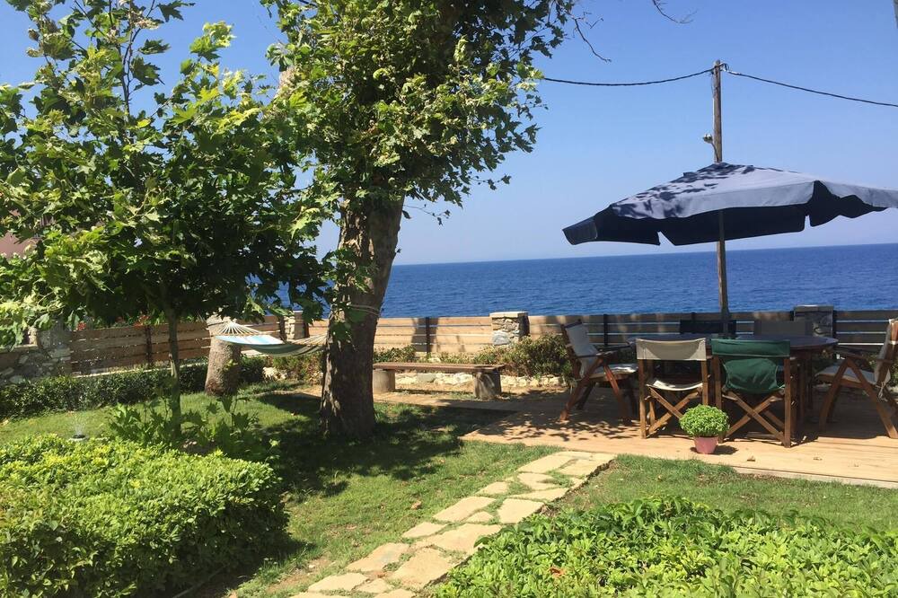 Photo of Outdoor in Agios Konstantinos