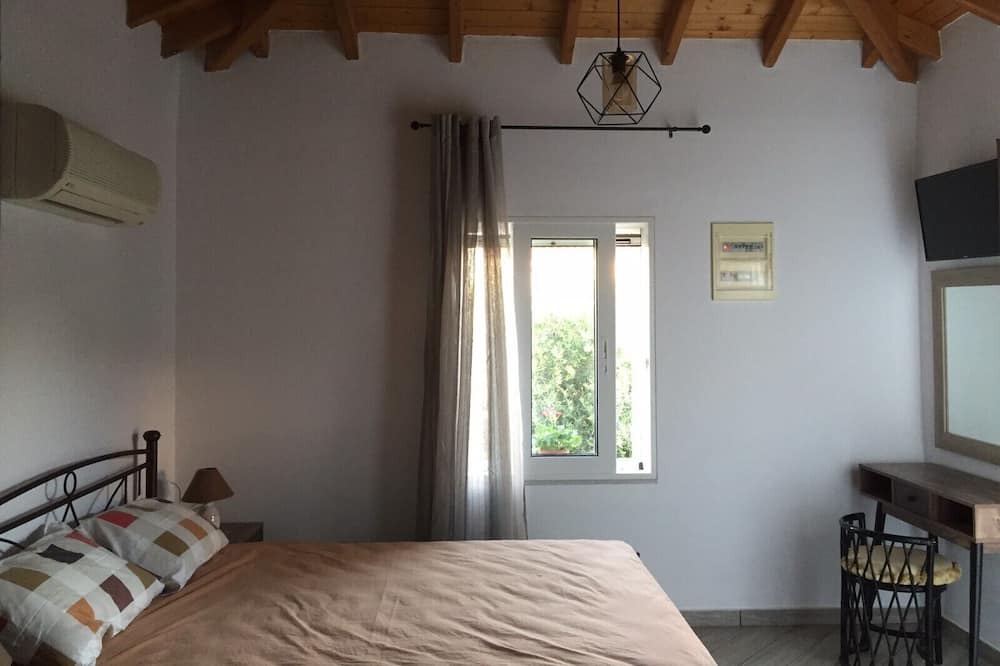 Photo of Bedroom in Agios Konstantinos