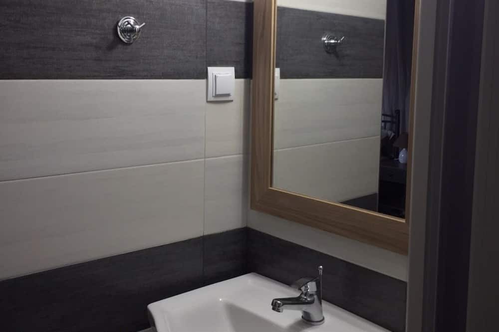 Photo of Bathroom in Agios Konstantinos