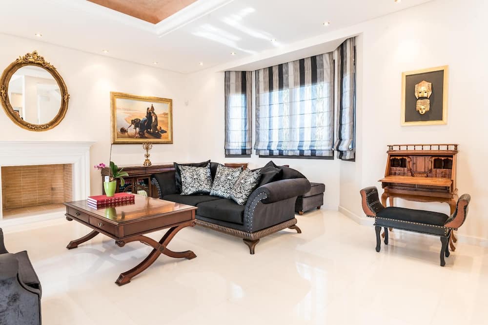 Photo of Livingroom in Palaia Fokaia