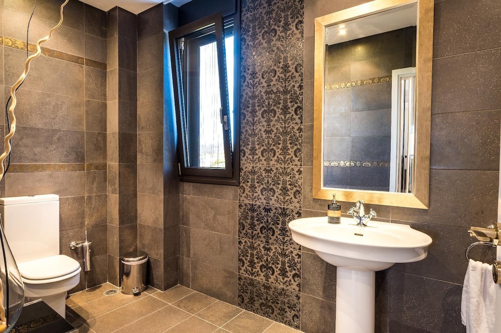 Photo of Bathroom in Palaia Fokaia