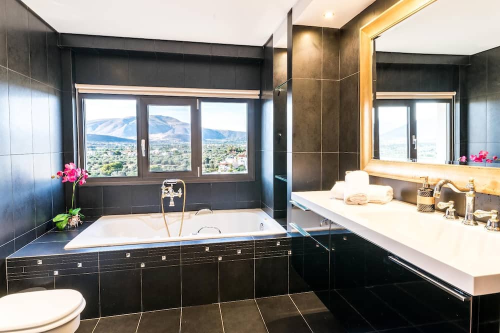 Photo of Bathroom in Palaia Fokaia
