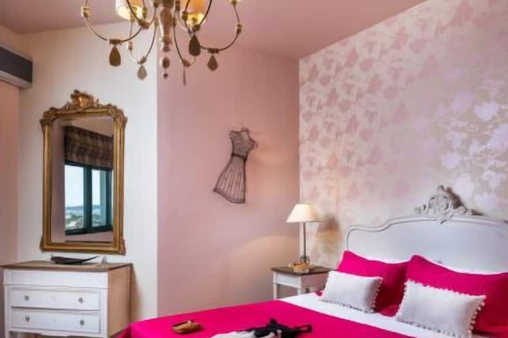 Photo of Bedroom in Koutouloufari