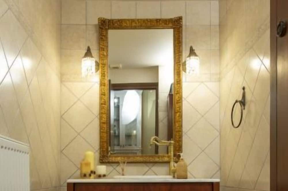 Photo of Bathroom in Koutouloufari