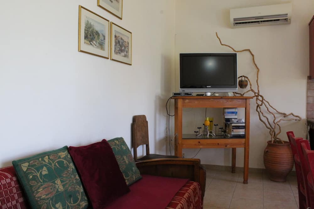 Photo of Livingroom in Faistos