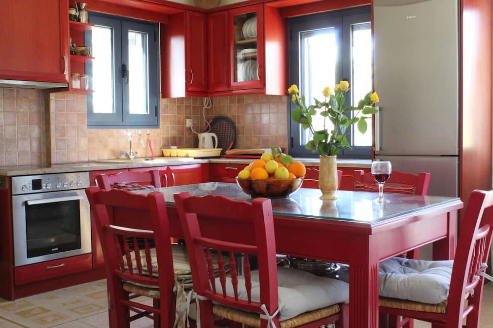 Photo of Kitchen in Faistos