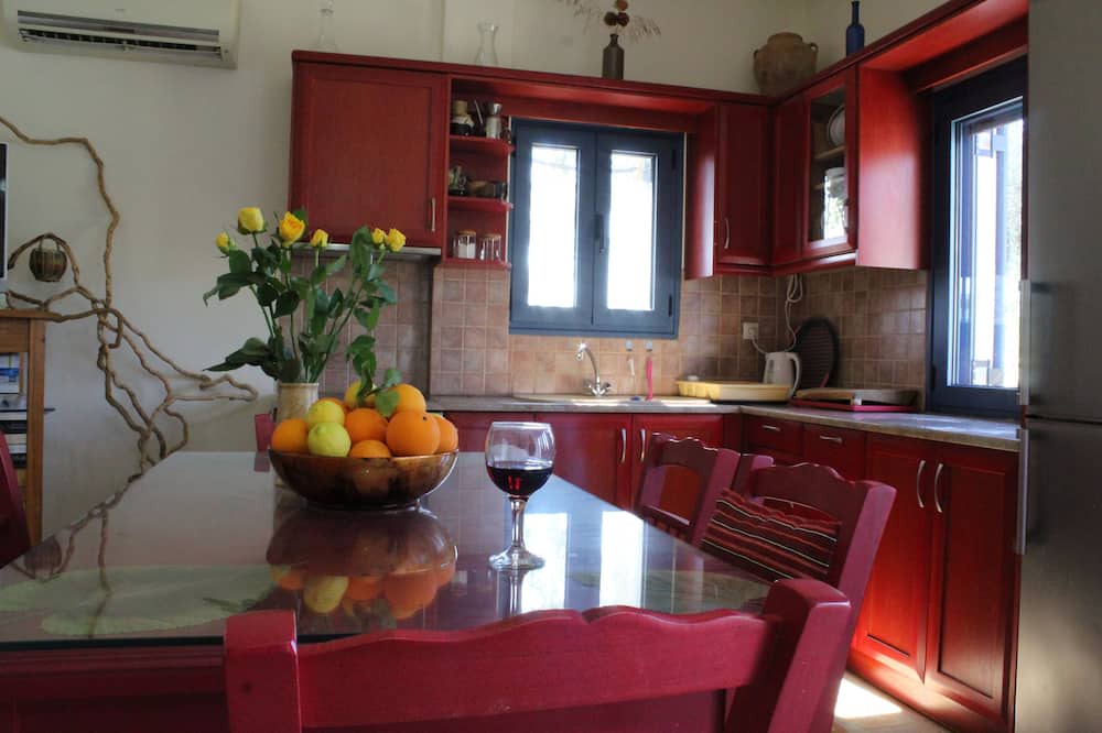 Photo of Kitchen in Faistos