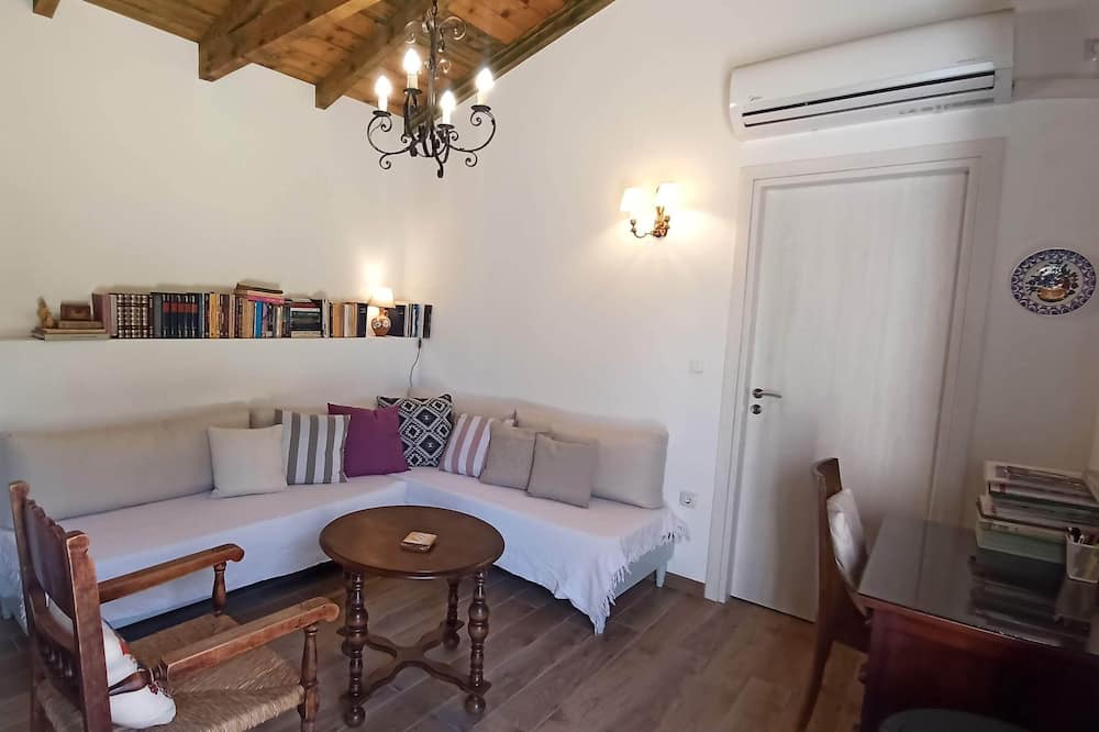 Photo of Bedroom in Gefira Mpania