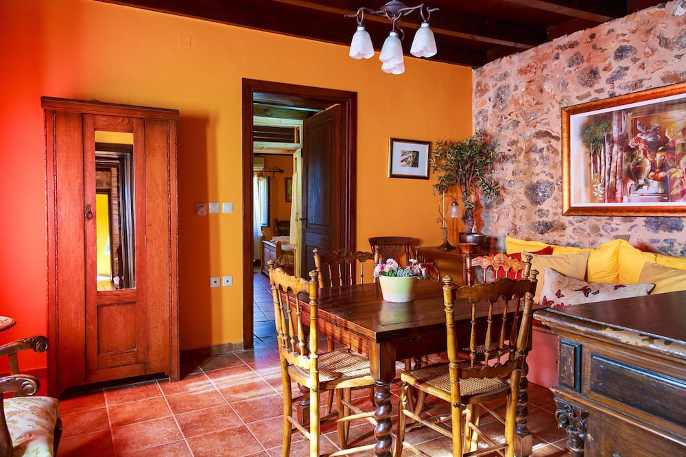 Photo of Livingroom in Anatoli