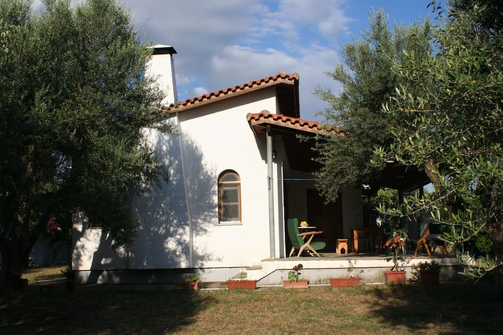 Photo of Outdoor in Gefira Mpania
