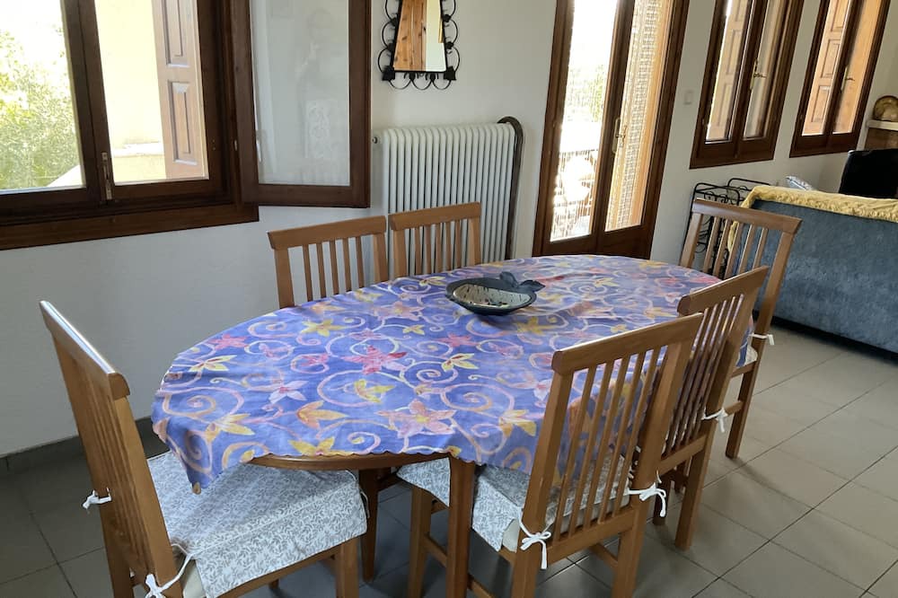 Photo of Kitchen in Pella Region