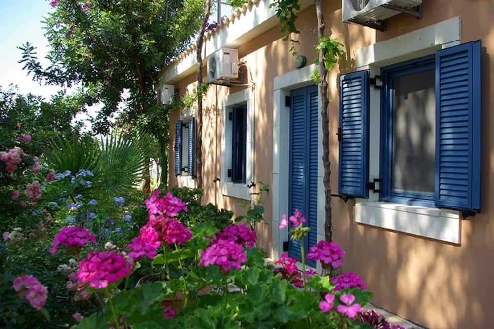 Photo of Outdoor in Faistos