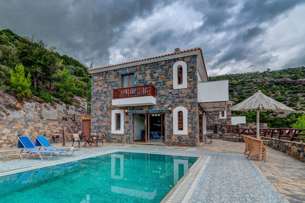 Photo of Outdoor in Prina