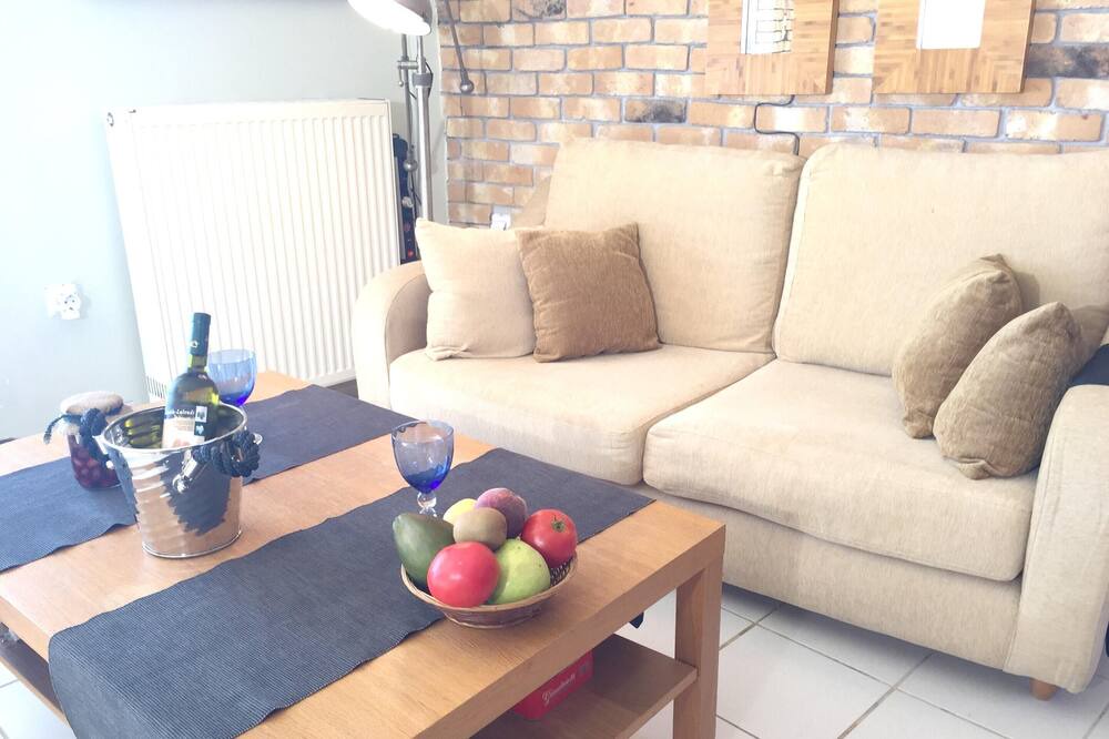 Photo of Livingroom in Akrogialion