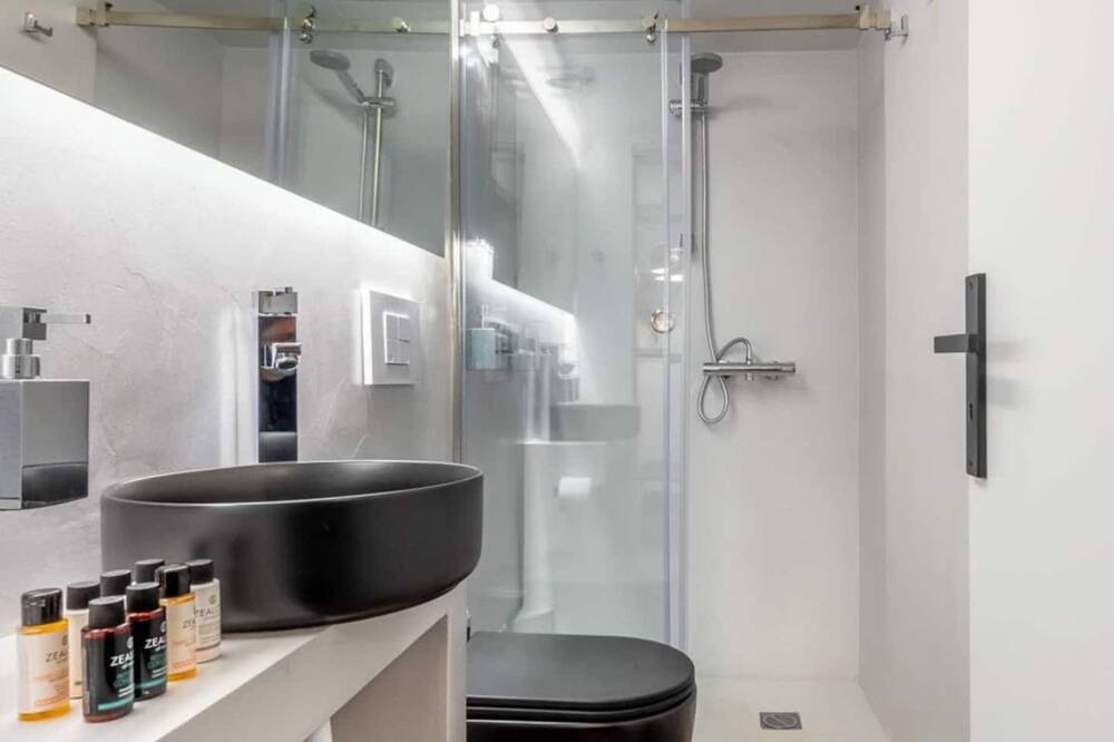 Photo of Bathroom in Goudi