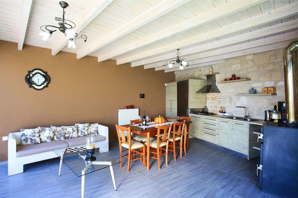 Photo of Outdoor in Linoperamata