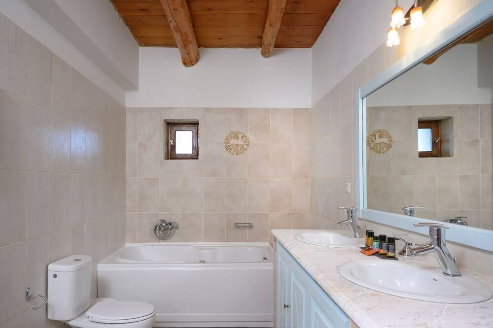 Photo of Bathroom in Maza