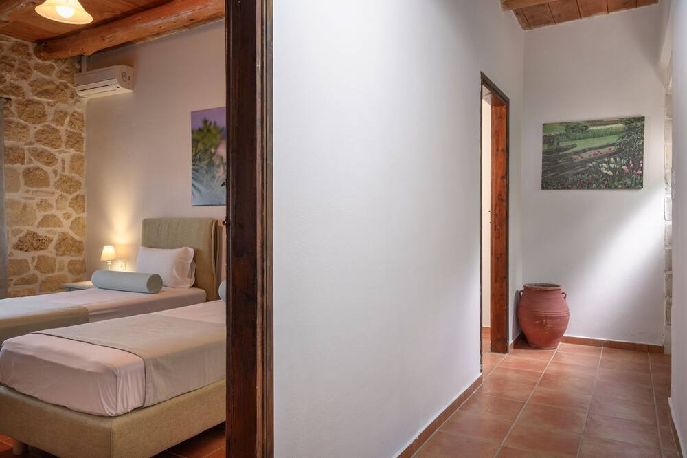 Photo of Bedroom in Maza