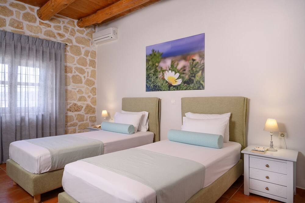 Photo of Bedroom in Maza