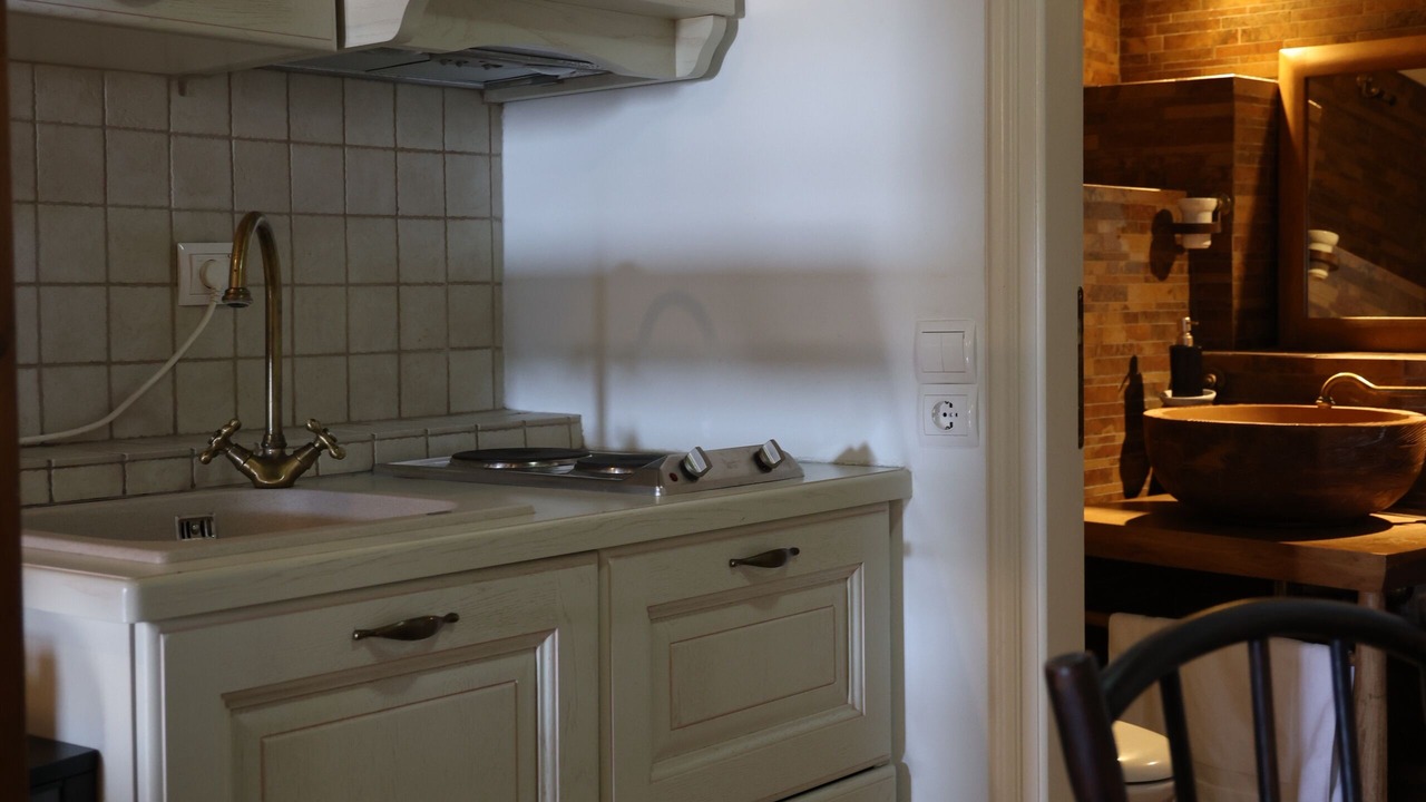 Photo of Others in Omales