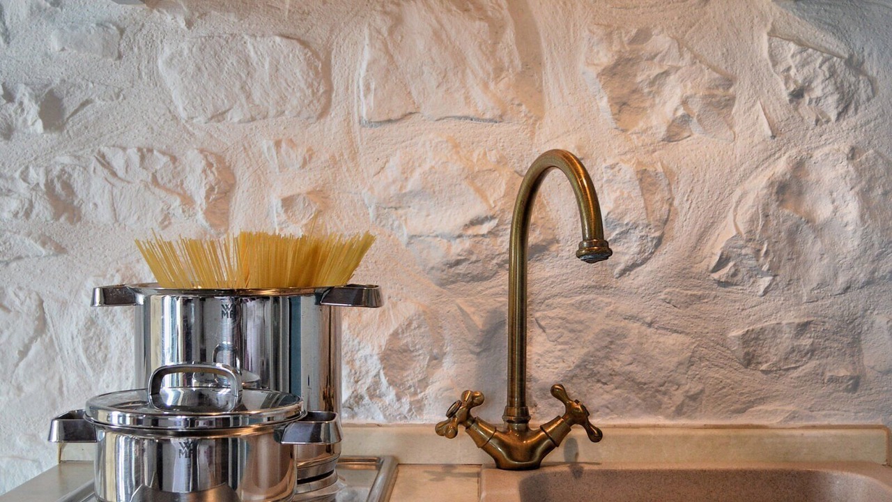 Photo of Others in Omales