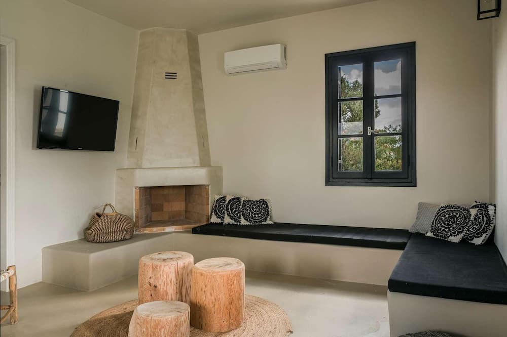 Photo of Livingroom in Kounopetra
