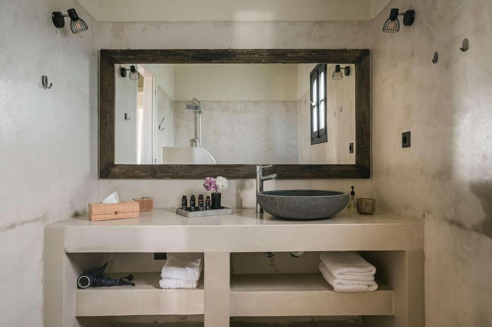 Photo of Bathroom in Kounopetra