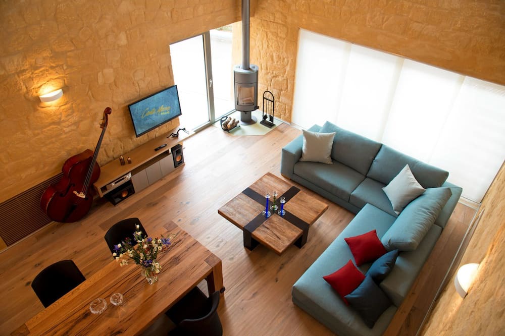 Photo of Livingroom in Kontomari