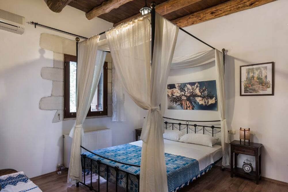 Photo of Bedroom in Maza
