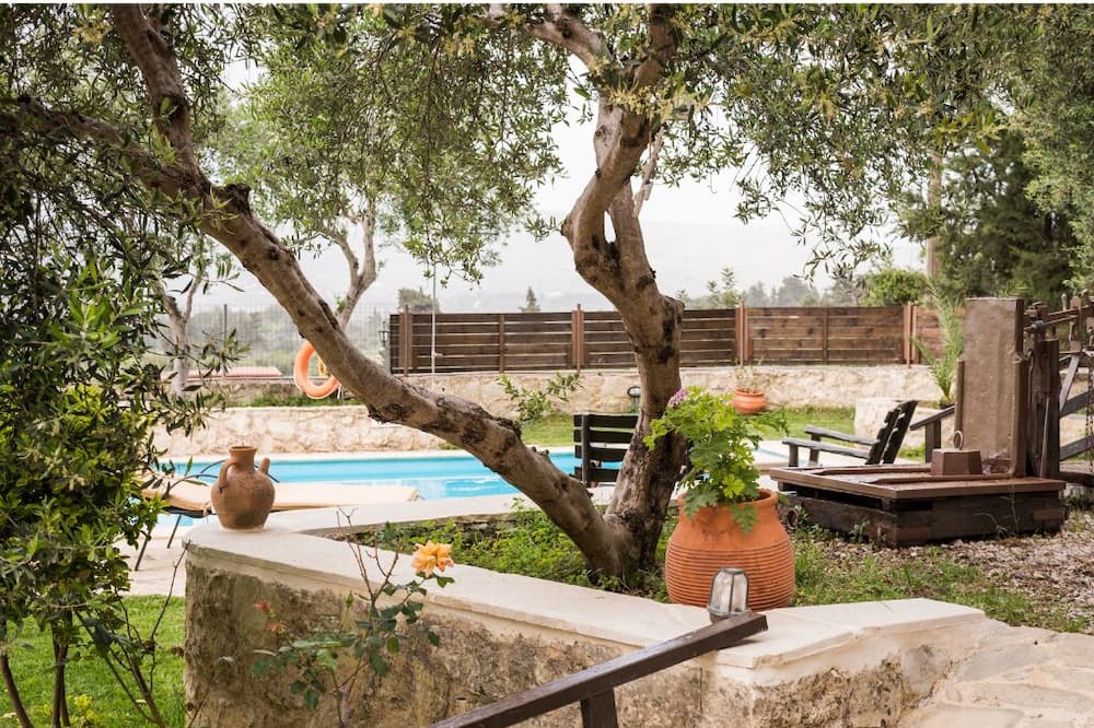 Photo of Outdoor in Maza