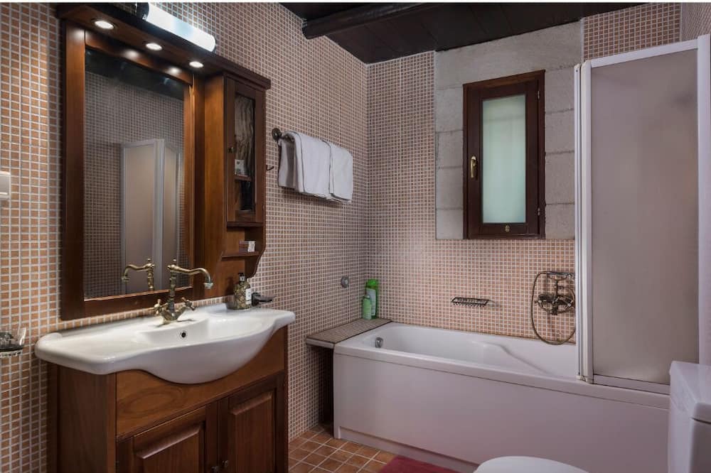 Photo of Bathroom in Maza
